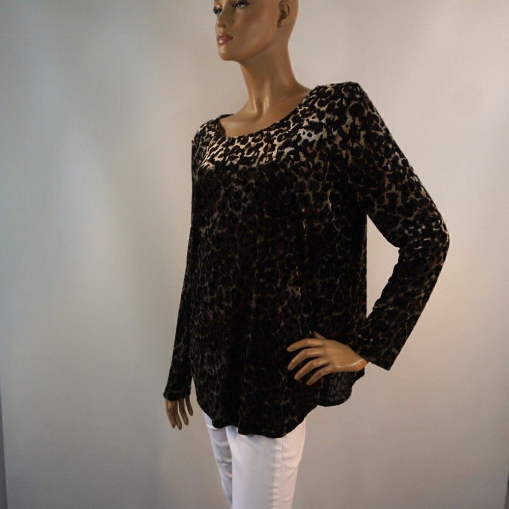 Karen Kane Long Sleeve Top Blouse Size Large Black Brown Animal Print USA Made